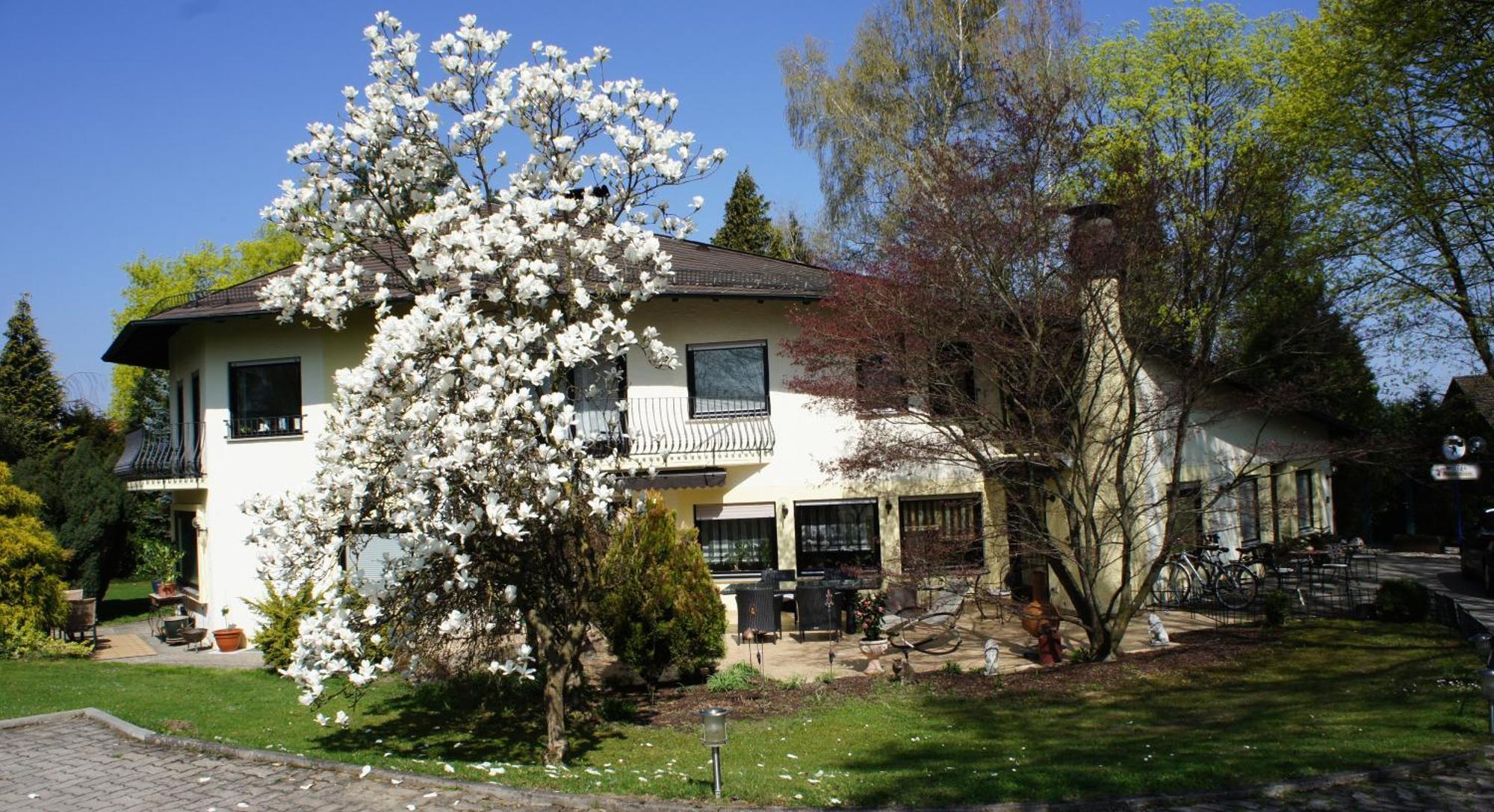 Park Ambiente Friedberg Hotel Friedberg  Kültér fotó
